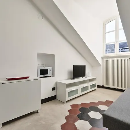 Cit Cozy Penthouse Appartamento