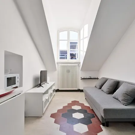 Apartment Cit Cozy Penthouse Turin